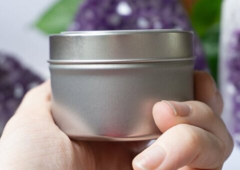 Root Chakra Candle with Crystal